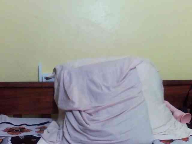 Princessmiles webcam