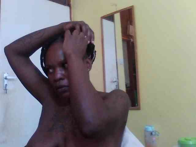 Princessmiles webcam