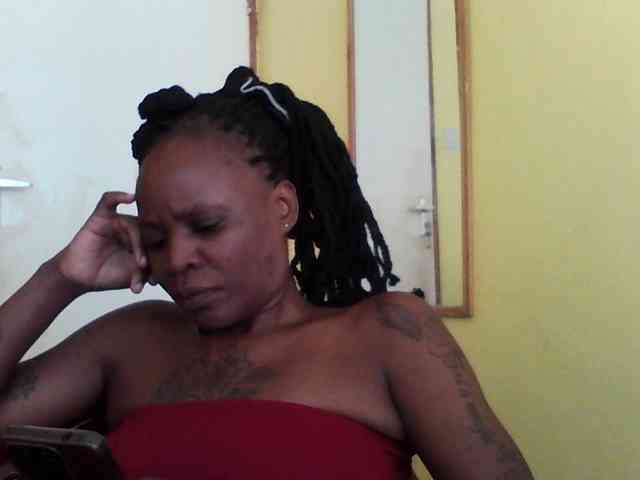 Princessmiles webcam