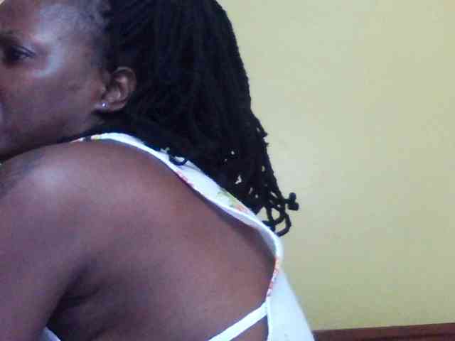Princessmiles webcam