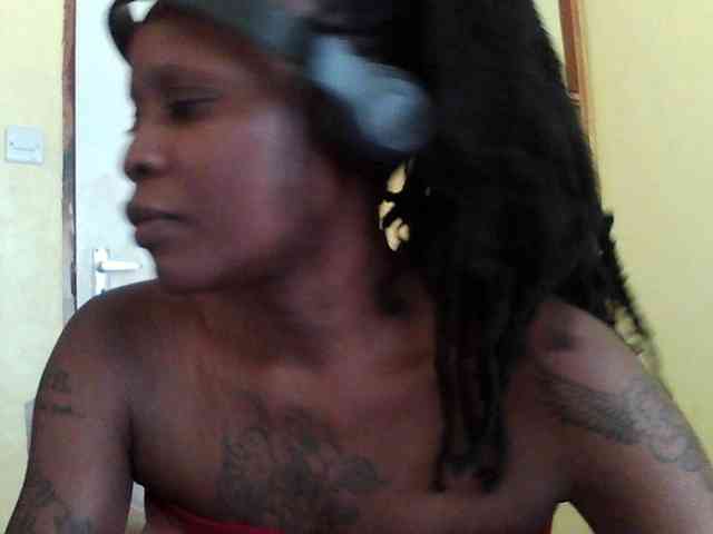 Princessmiles webcam