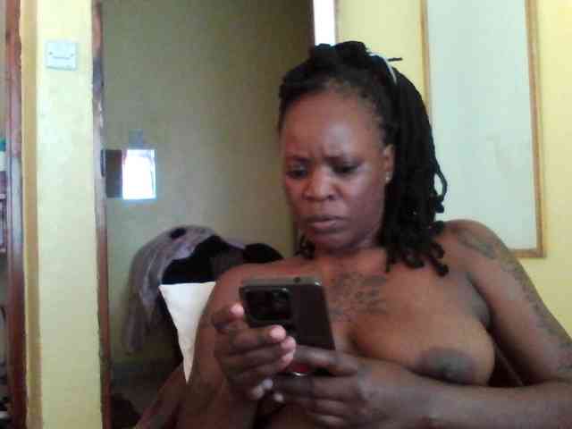 Princessmiles webcam