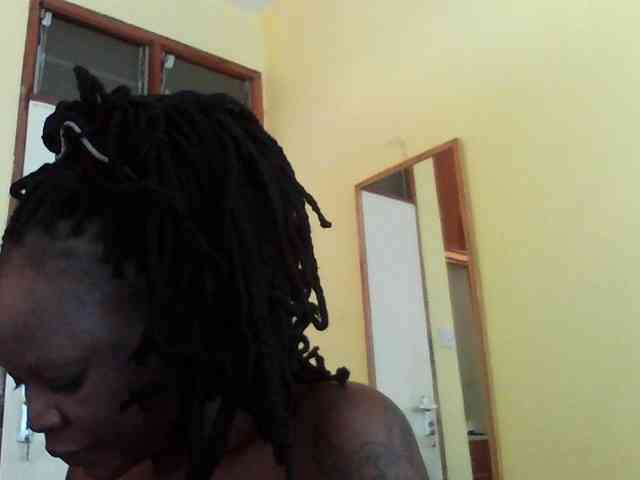 Princessmiles webcam