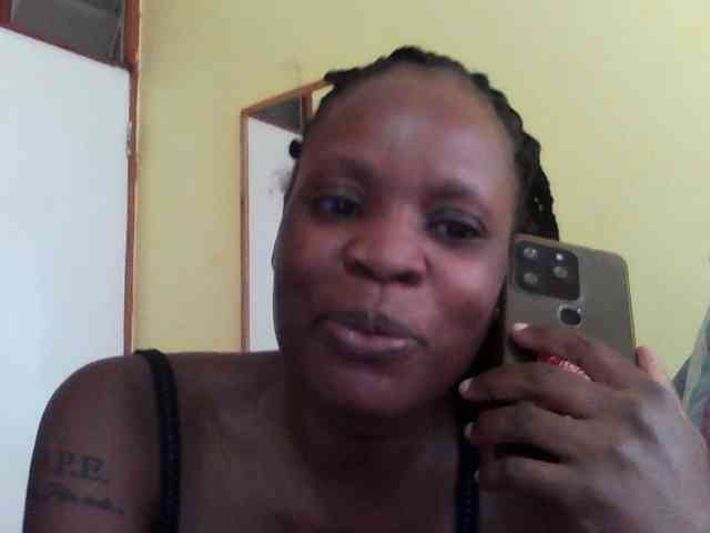 Princessmiles webcam