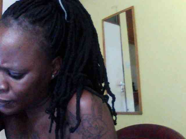 Princessmiles webcam