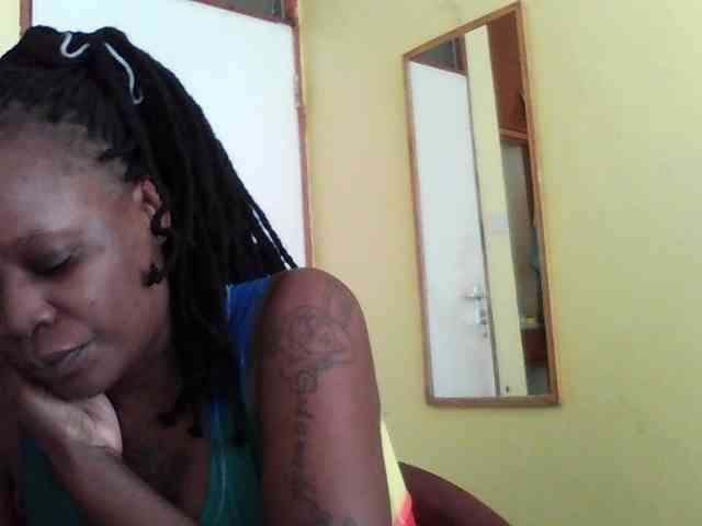 Princessmiles webcam