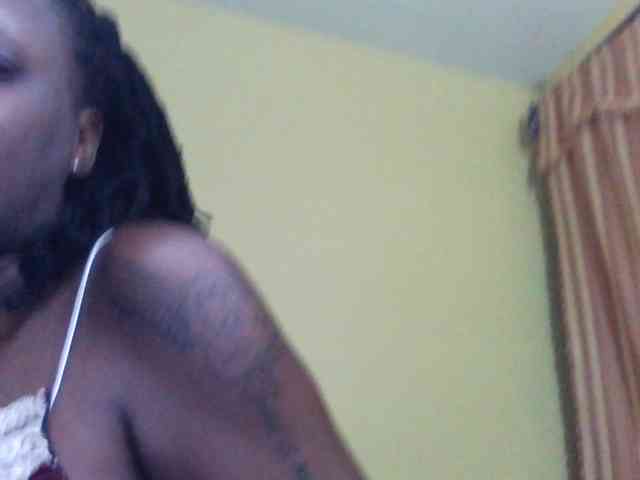 Princessmiles webcam