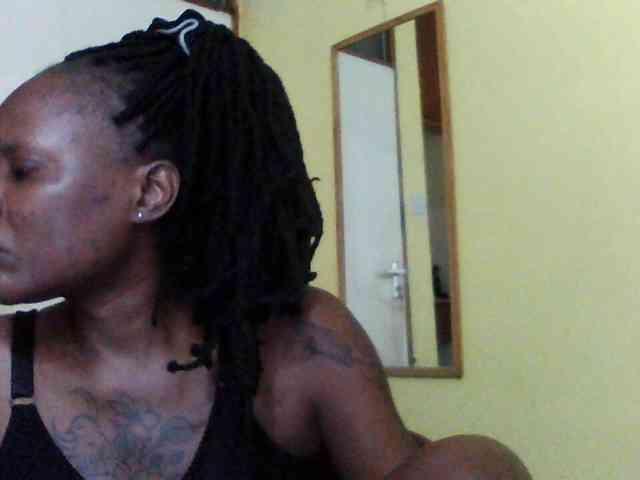 Princessmiles webcam