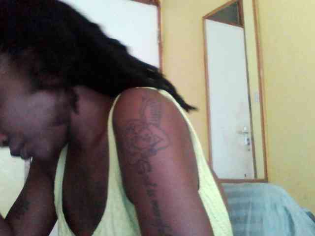 Princessmiles webcam