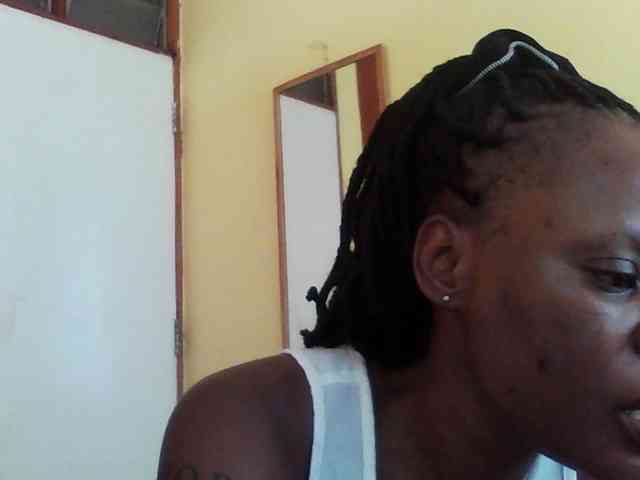 Princessmiles webcam