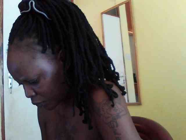 Princessmiles webcam