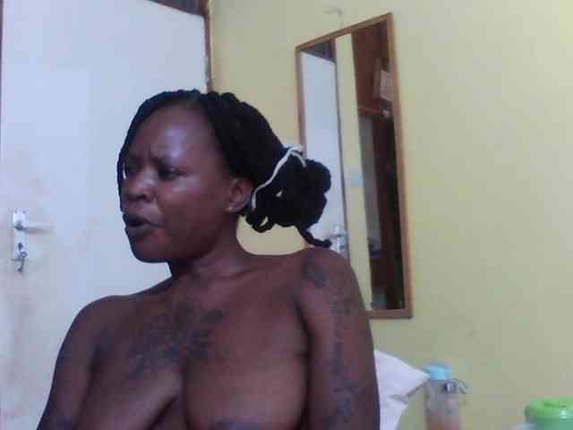 Princessmiles webcam