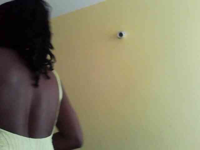 Princessmiles webcam