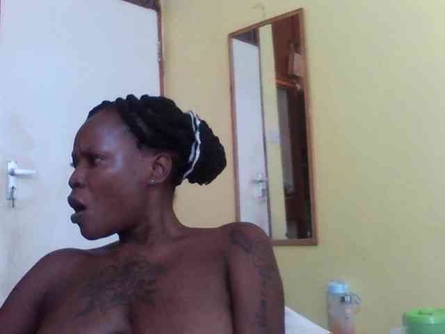 Princessmiles webcam