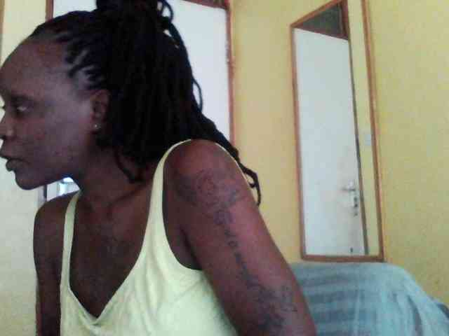 Princessmiles webcam