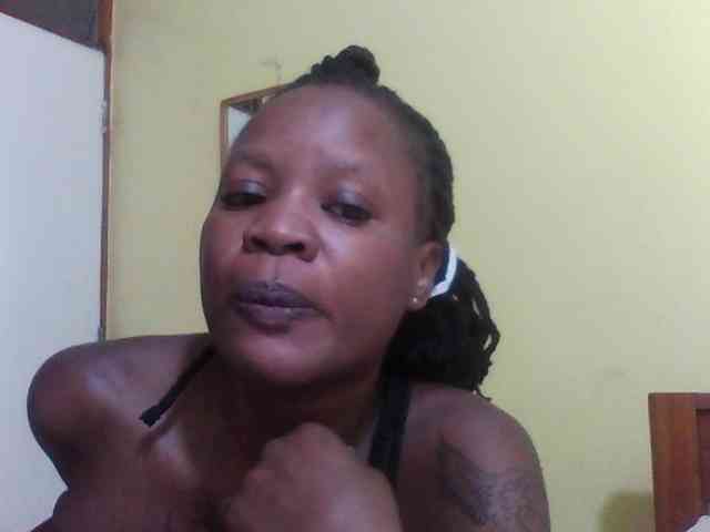 Princessmiles webcam