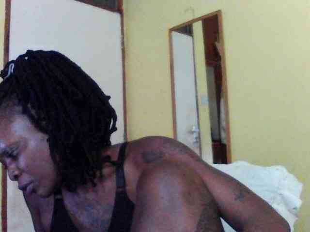 Princessmiles webcam