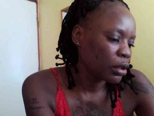 Princessmiles webcam
