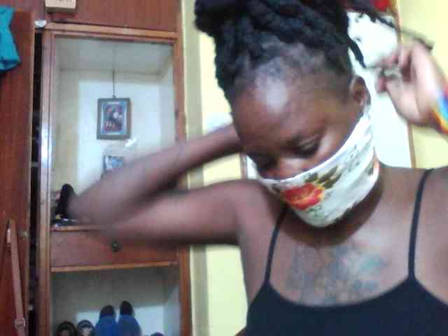 Princessmiles webcam