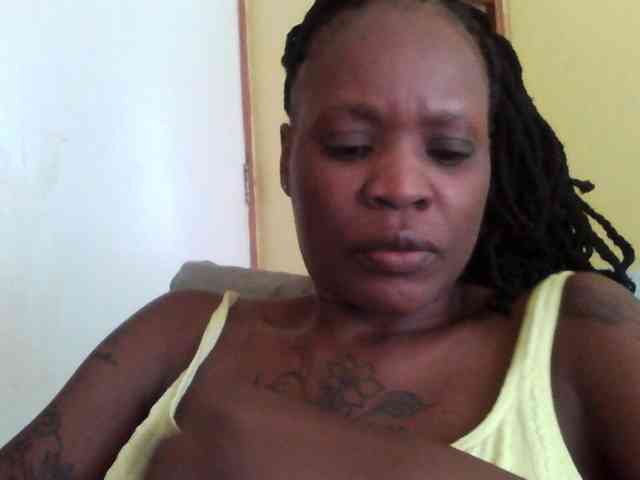 Princessmiles webcam