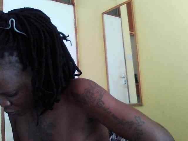 Princessmiles webcam