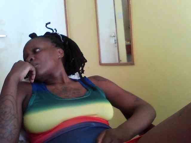 Princessmiles webcam