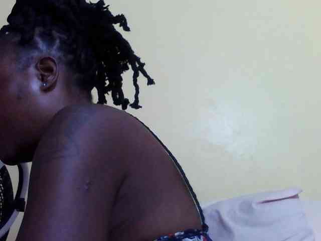 Princessmiles webcam