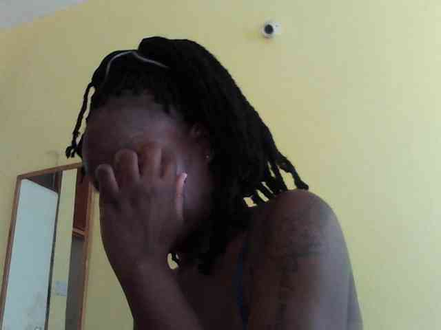 Princessmiles webcam