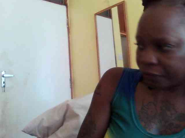 Princessmiles webcam