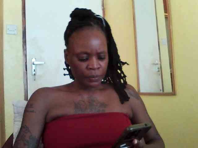 Princessmiles webcam
