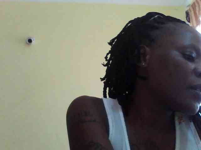 Princessmiles webcam