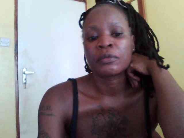 Princessmiles webcam