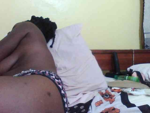 Princessmiles webcam