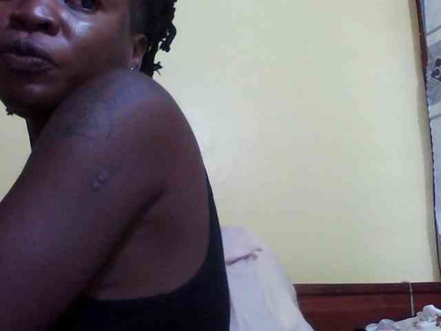 Princessmiles webcam