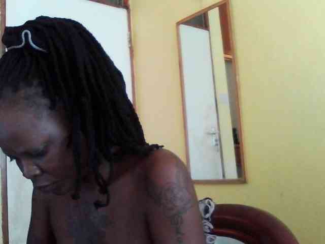 Princessmiles webcam