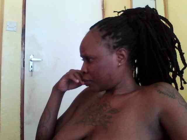 Princessmiles webcam