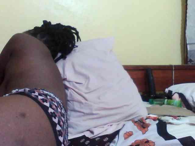 Princessmiles webcam