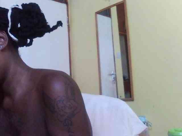 Princessmiles webcam