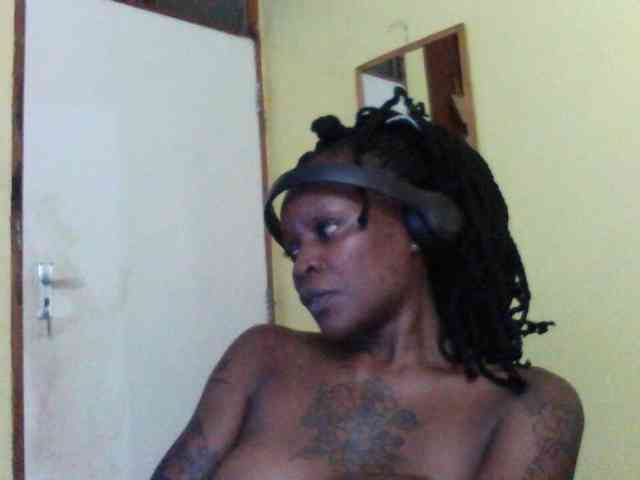 Princessmiles webcam