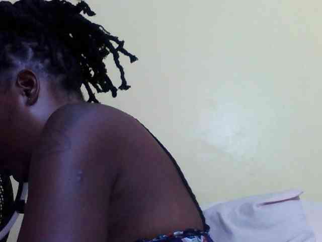 Princessmiles webcam