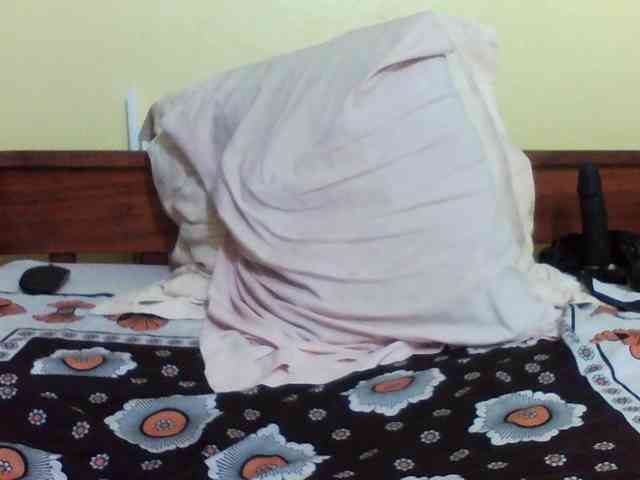 Princessmiles webcam