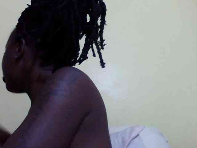 Princessmiles webcam