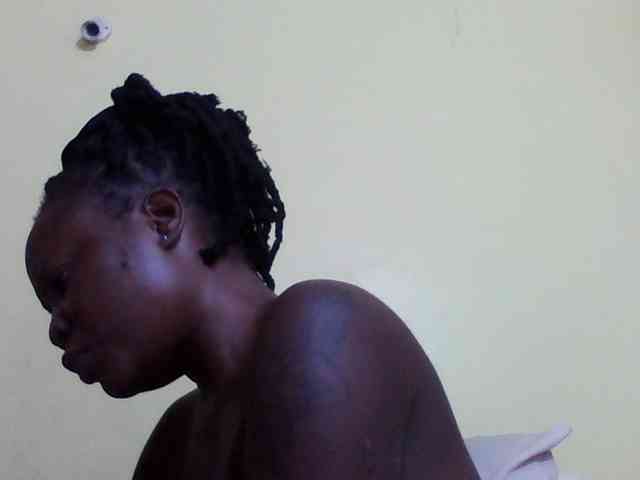 Princessmiles webcam