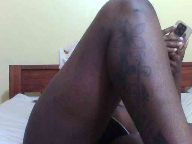 Princessmiles webcam