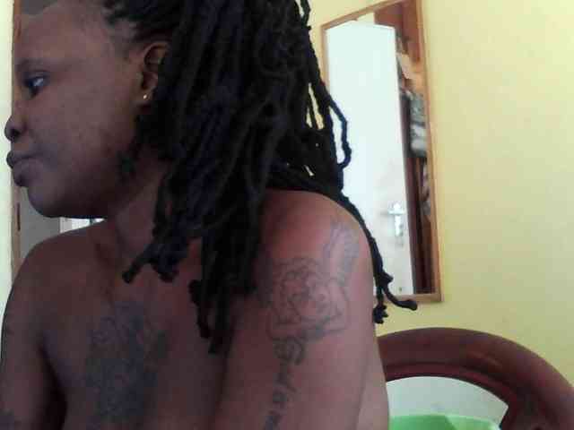 Princessmiles webcam