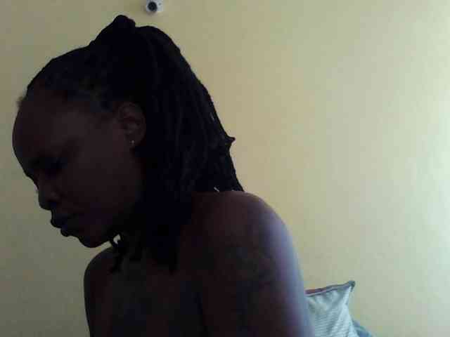Princessmiles webcam