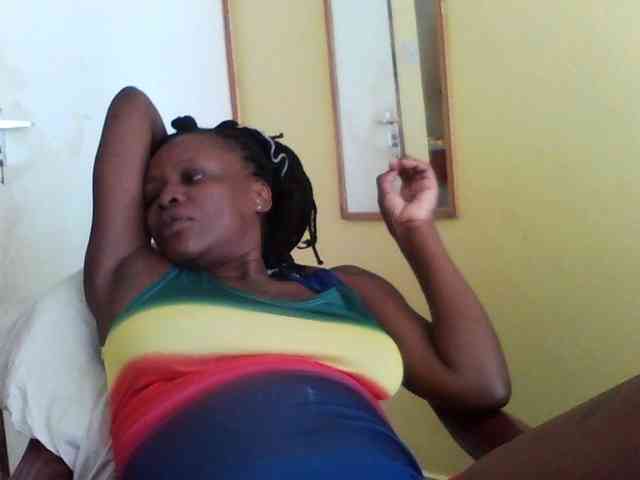 Princessmiles webcam