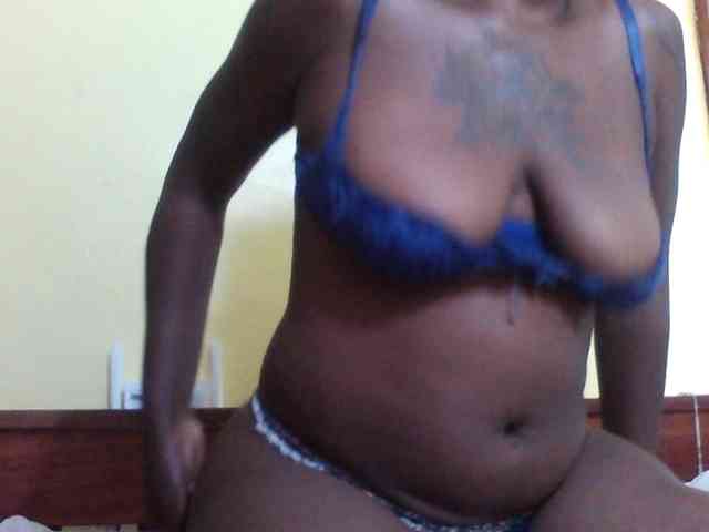 Princessmiles webcam