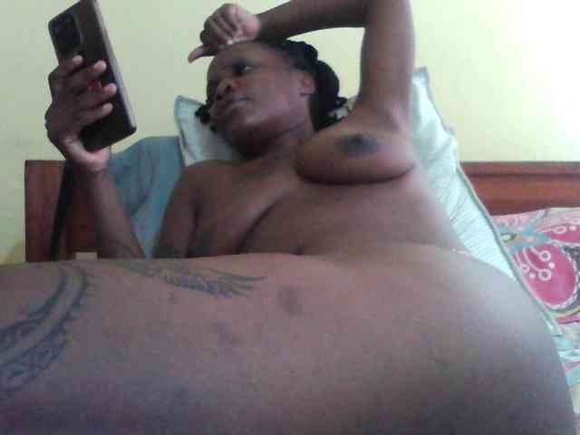 Princessmiles webcam