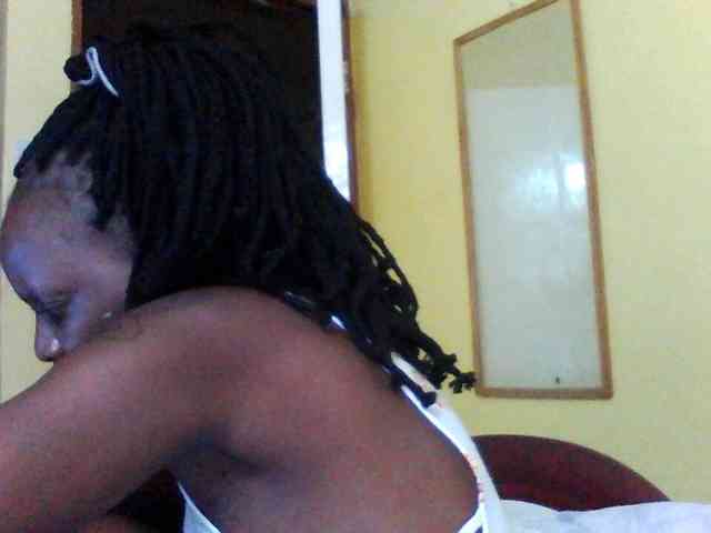 Princessmiles webcam